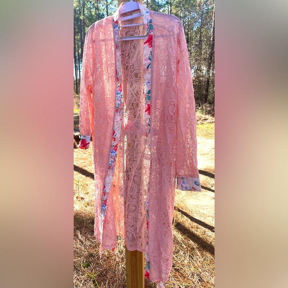 POL Pink Lace Kimono Robe with Floral Trim Intimate Sleepwear - Picture 2 of 5
